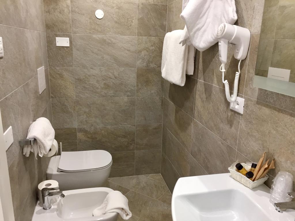 Mercedes Hotel