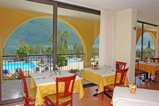 Mercedes 3* Limone sul Garda